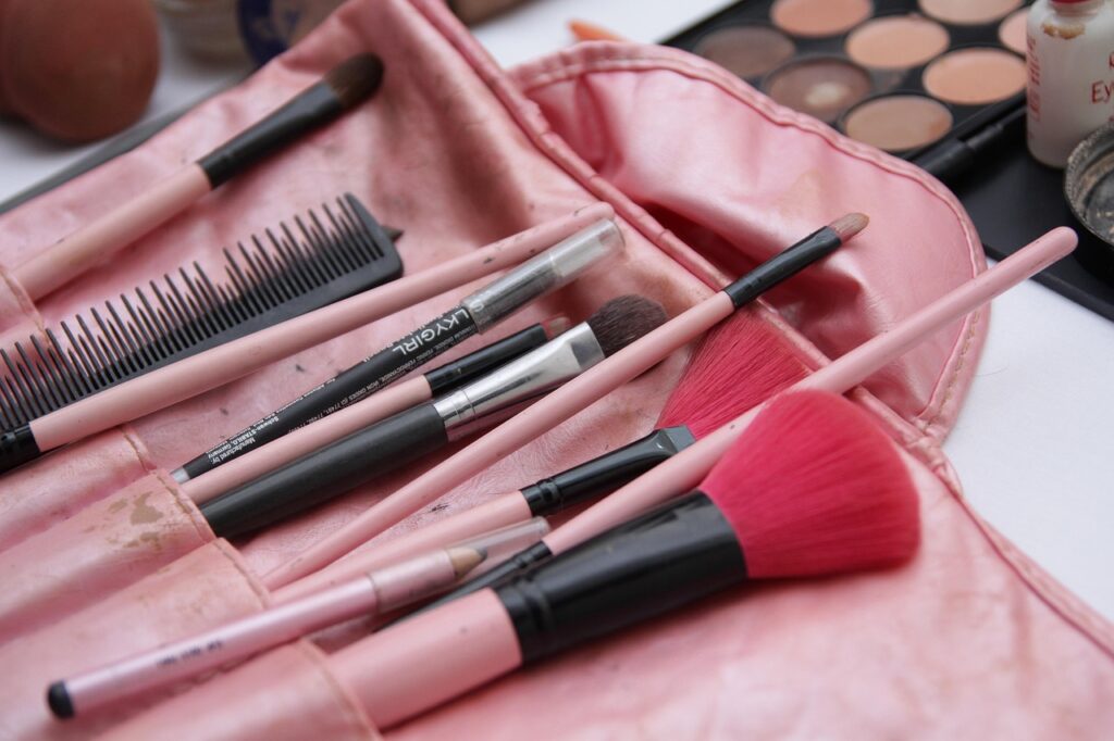 compact makeup